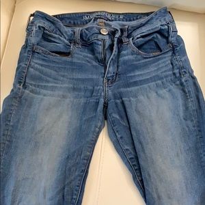 AE light wash jeggings